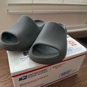 Yeezy Gray Slide Sandals